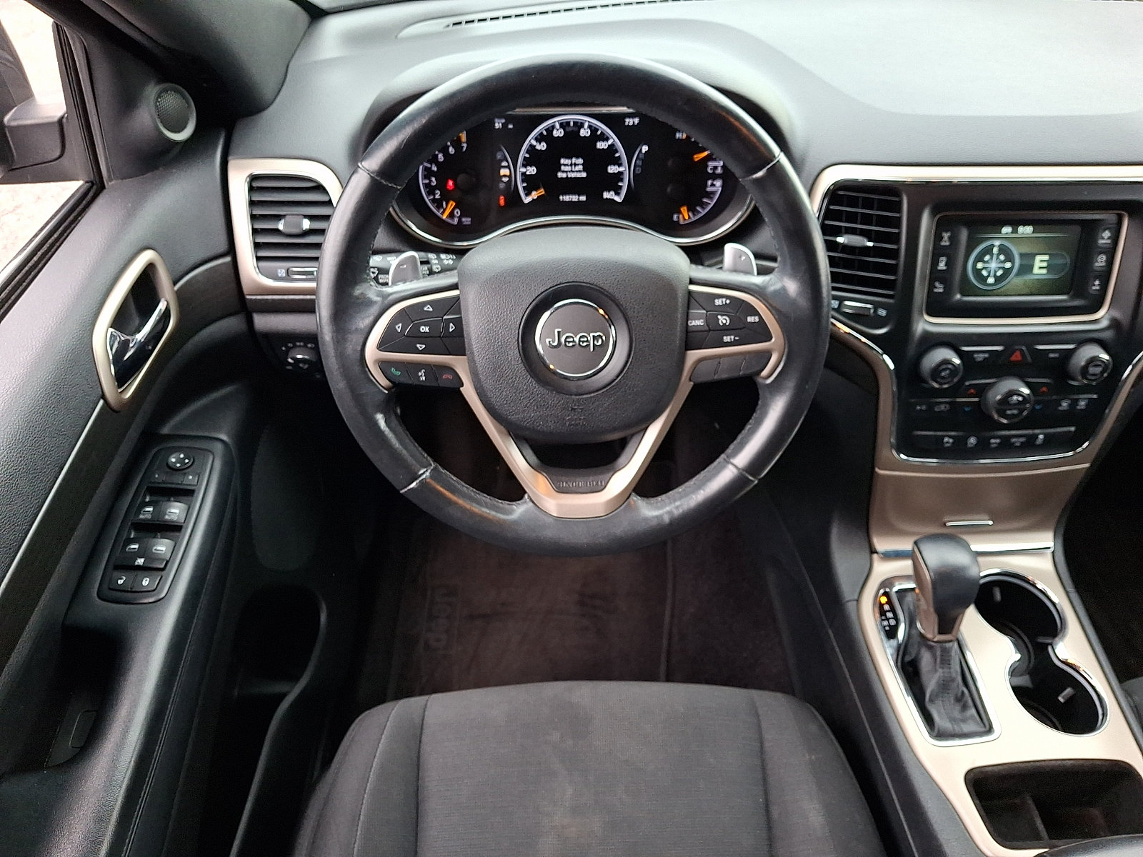 Used 2016 Jeep Grand Cherokee Laredo w/ Quick Order Package 23E AWD/4WD image 11