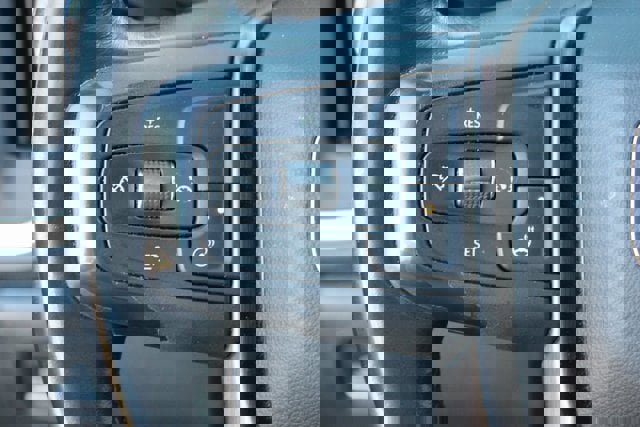 Used 2021 GMC Sierra 1500 AT4 image 12