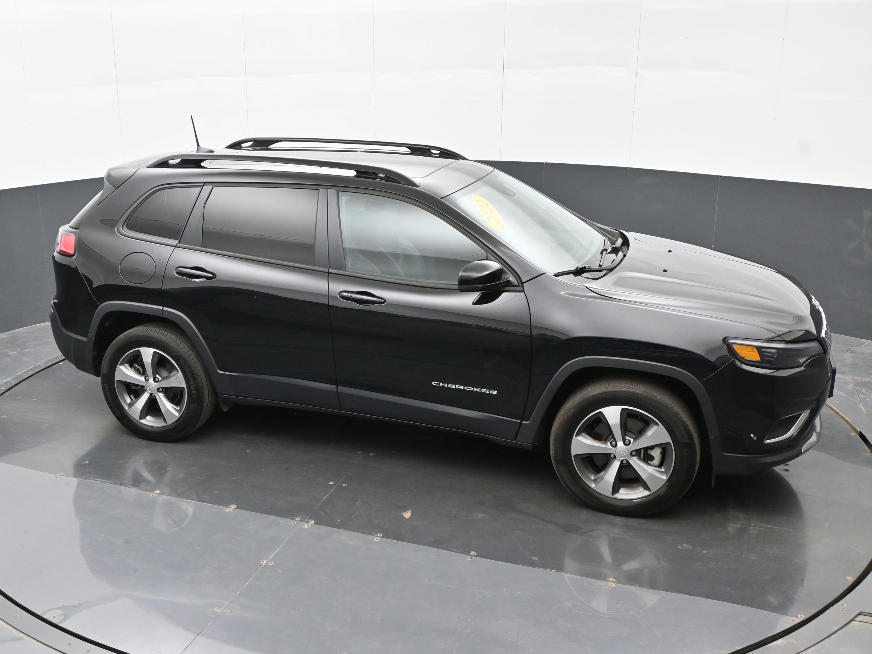 Used 2022 Jeep Cherokee Limited image 33