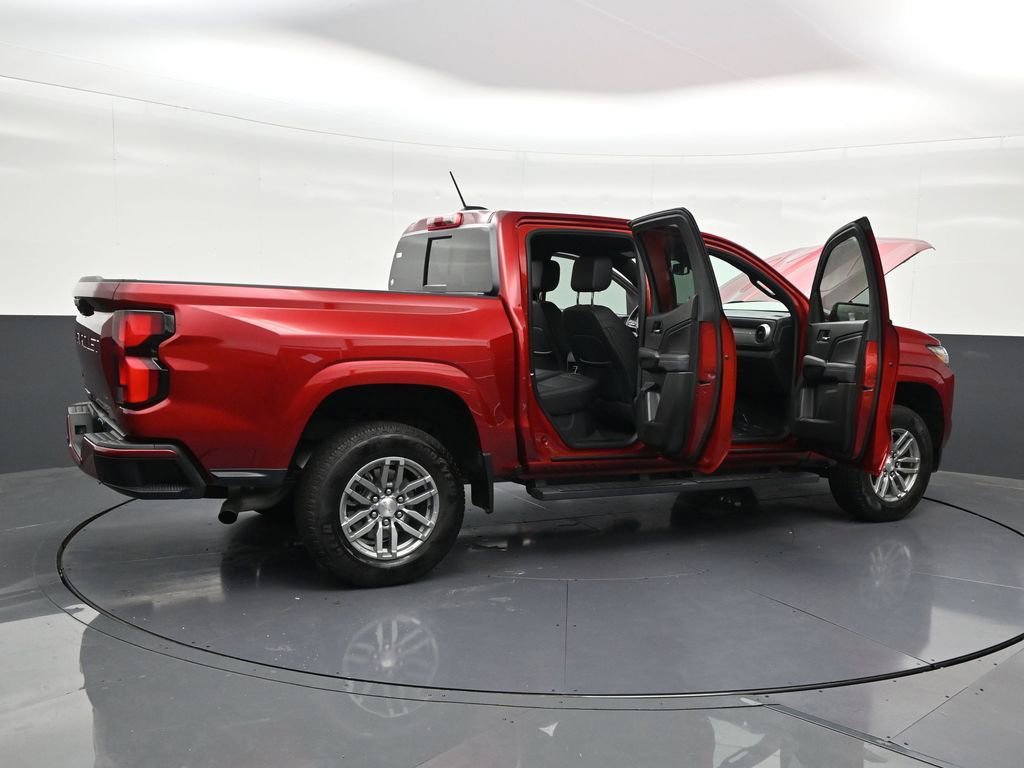 Used 2025 Chevrolet Colorado LT w/ LT Convenience Package RWD image 32