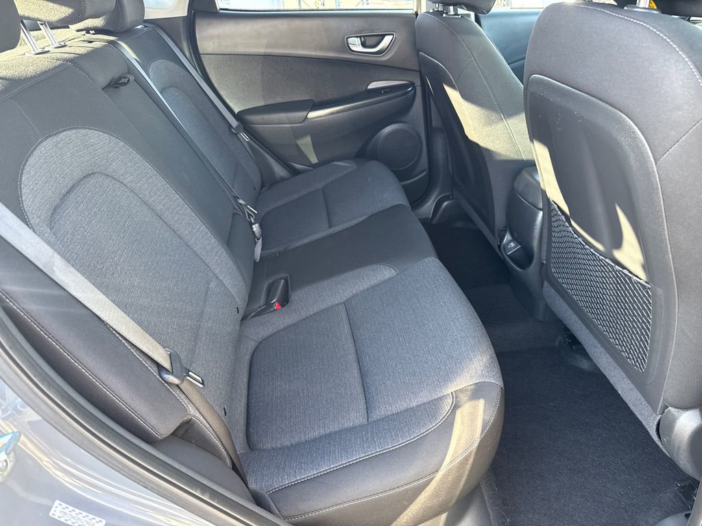 Used 2023 Hyundai Kona SE FWD image 16