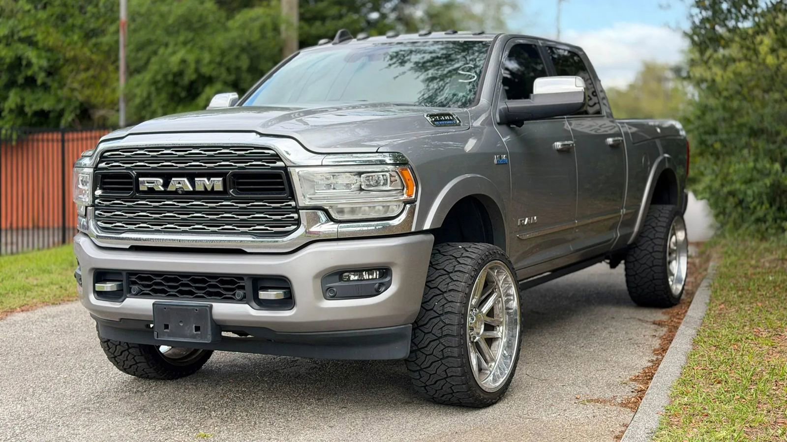Used 2019 RAM 2500 Limited AWD/4WD image 32
