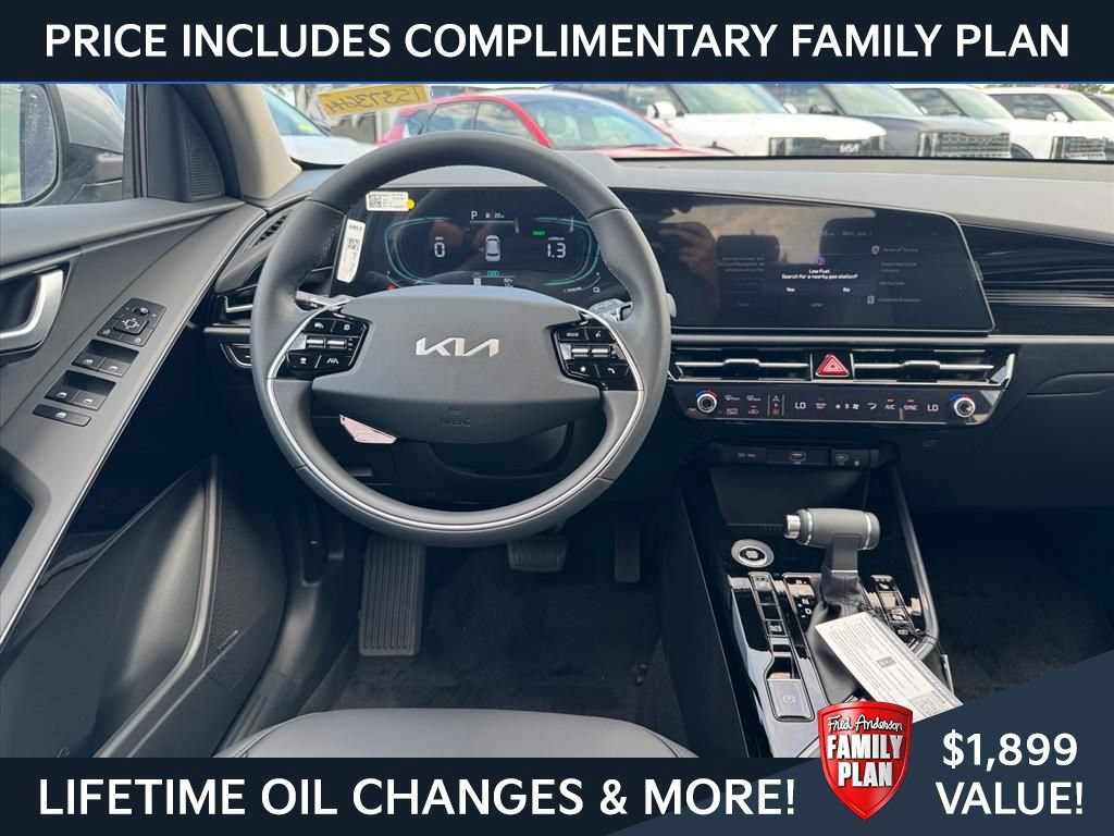 New 2026 Kia Niro EX FWD image 10