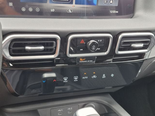 New 2027 Nissan Sentra SV w/ Floor Mat Package FWD image 15