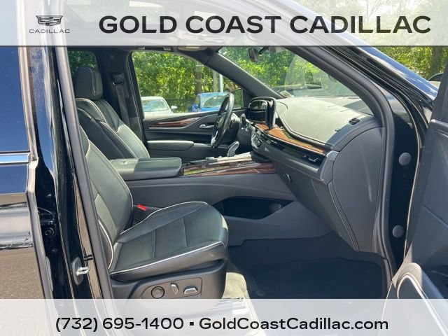 Used 2023 Cadillac Escalade ESV Premium Luxury AWD/4WD image 7