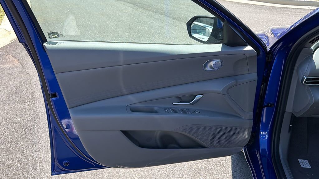 New 2026 Hyundai Elantra SE image 10