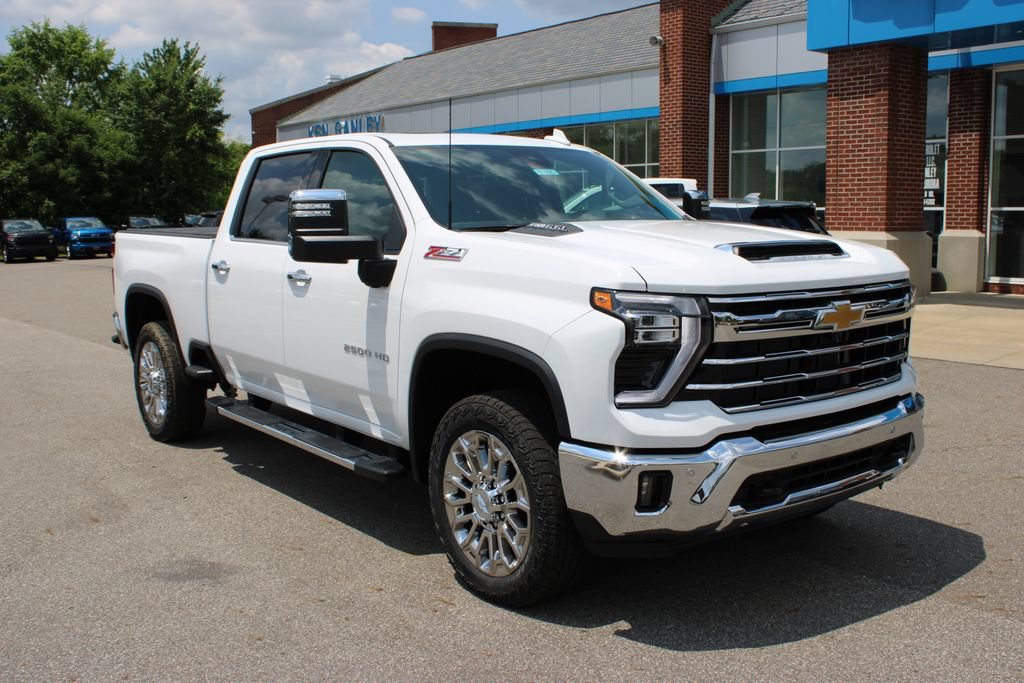 New 2026 Chevrolet Silverado 2500 LTZ w/ LTZ Convenience Package AWD/4WD image 4