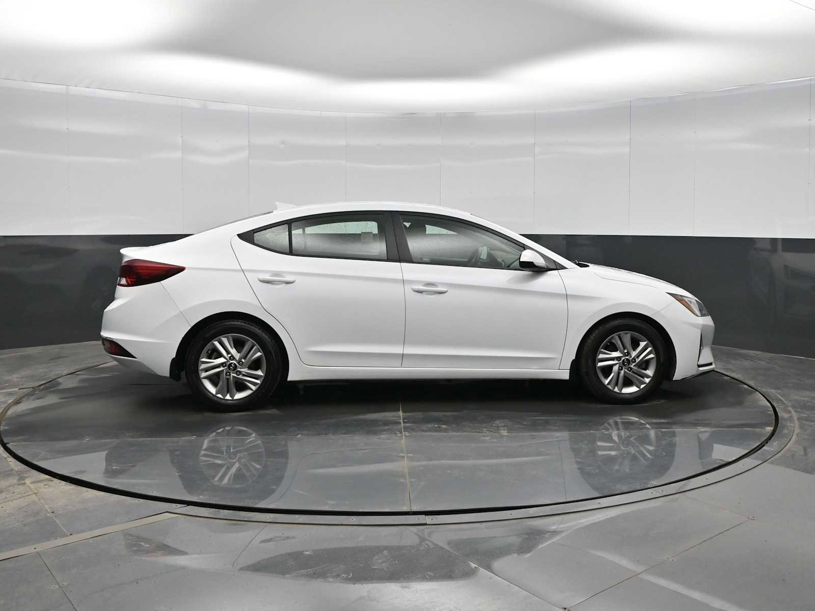 Used 2020 Hyundai Elantra SEL image 9