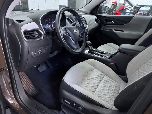 Used 2023 Chevrolet Equinox LT w/ Driver Convenience Package FWD image 19