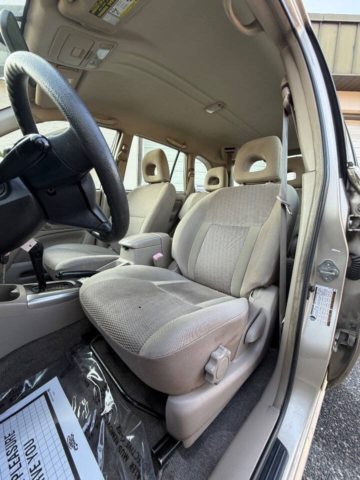 Used 2005 Toyota RAV4 2WD image 12