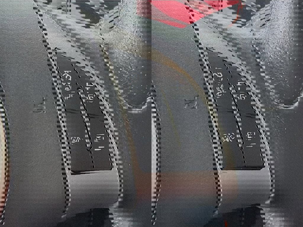 Used 2012 FIAT 500 Abarth w/ Safety & Convenience Pkg image 11