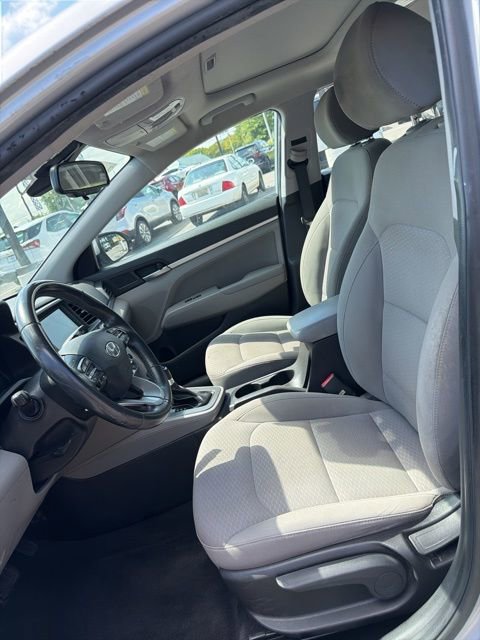 Used 2020 Hyundai Elantra Value Edition FWD image 13