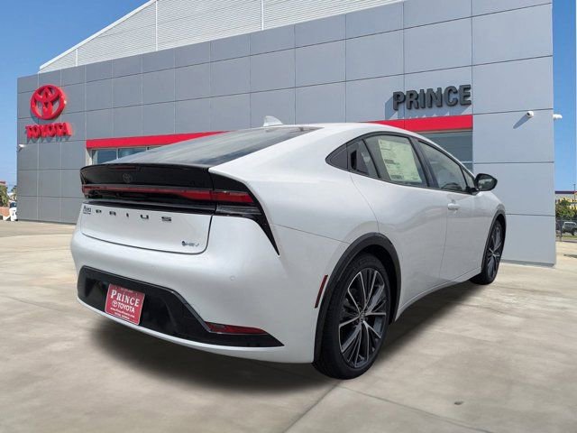 New 2025 Toyota Prius XLE image 7