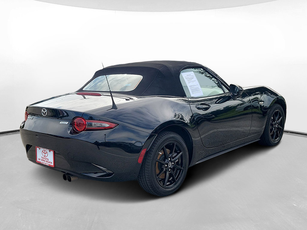 Used 2019 MAZDA MX-5 Miata Sport w/ I-ACTIVSENSE Sport Package RWD image 4