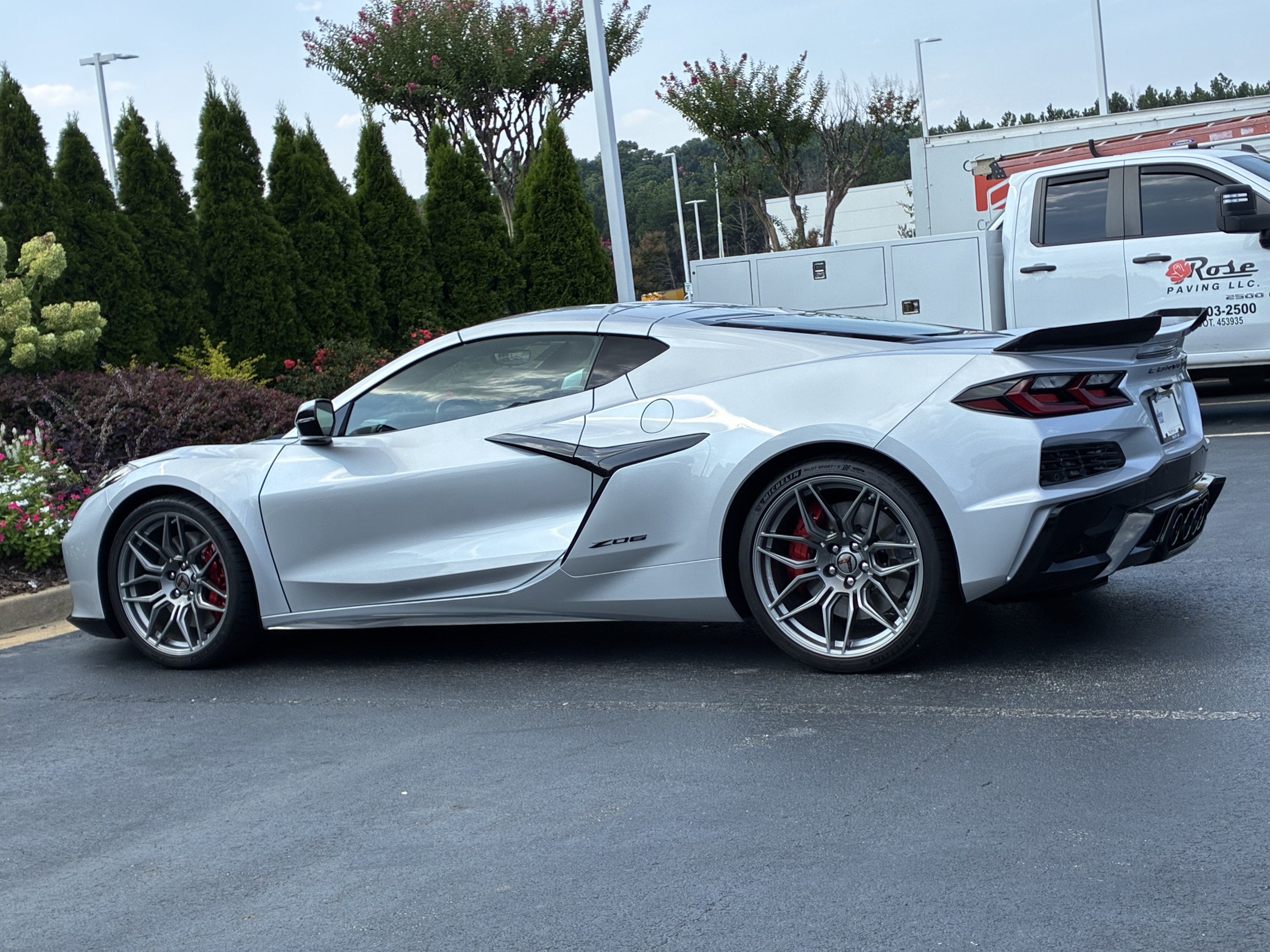 Used 2026 Chevrolet Corvette Z06 RWD image 9