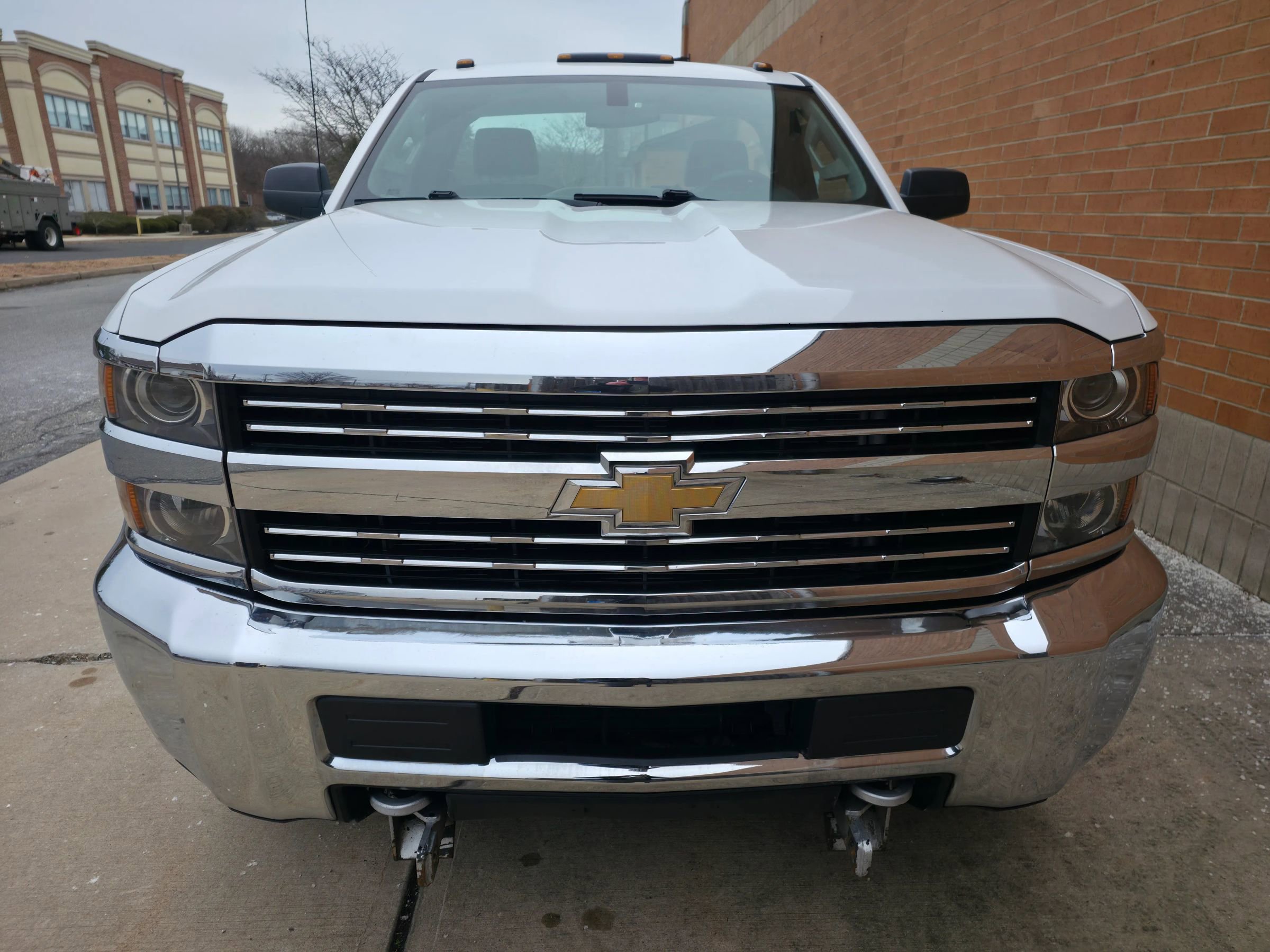 Used 2017 Chevrolet Silverado 2500 W/T w/ Snow Plow Prep Package image 2