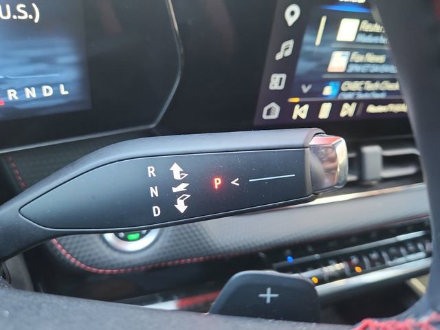 Used 2025 Chevrolet Equinox RS w/ Safety and Technology Package AWD/4WD image 19