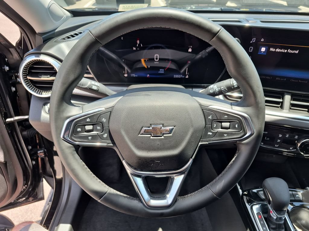 Used 2024 Chevrolet Trax ACTIV w/ Sunroof Package FWD image 24