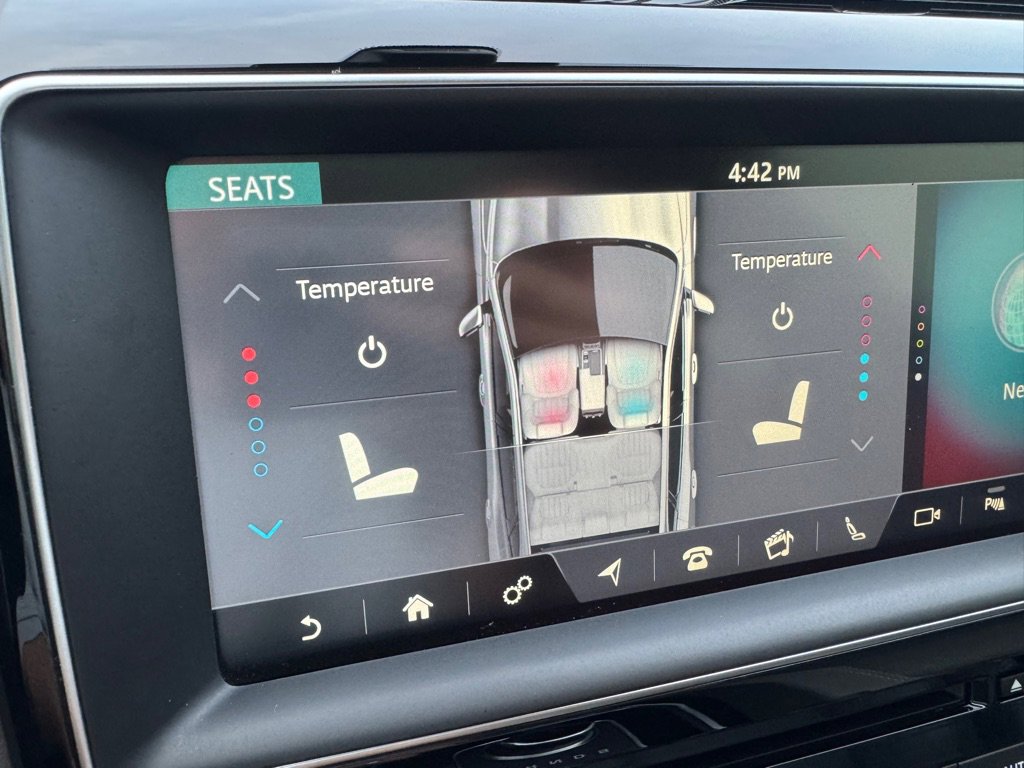 Used 2017 Jaguar F-PACE R-Sport image 23