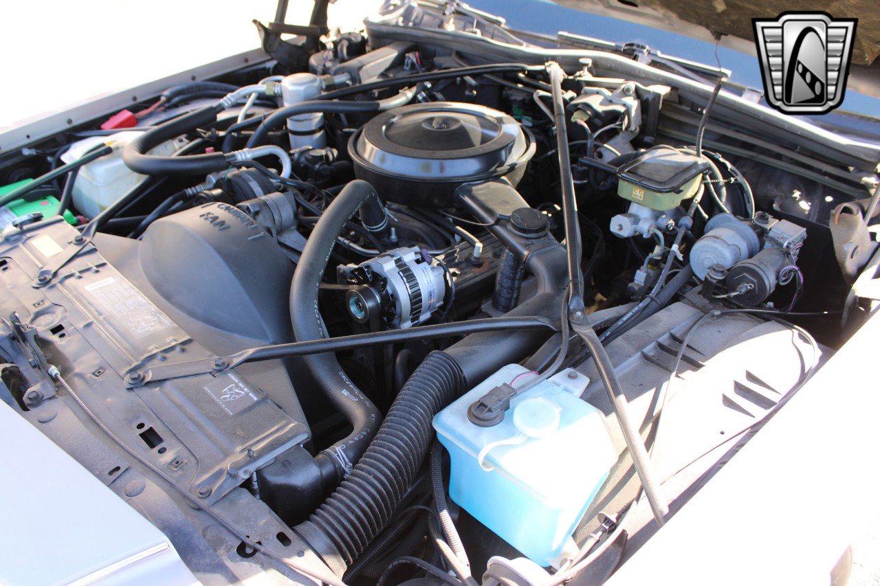 Used 1992 Cadillac Brougham image 21