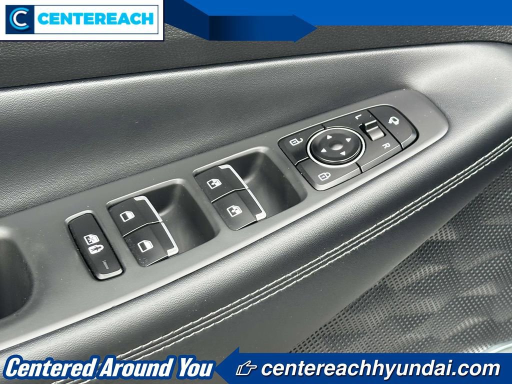 Used 2021 Hyundai Santa Fe Limited image 15