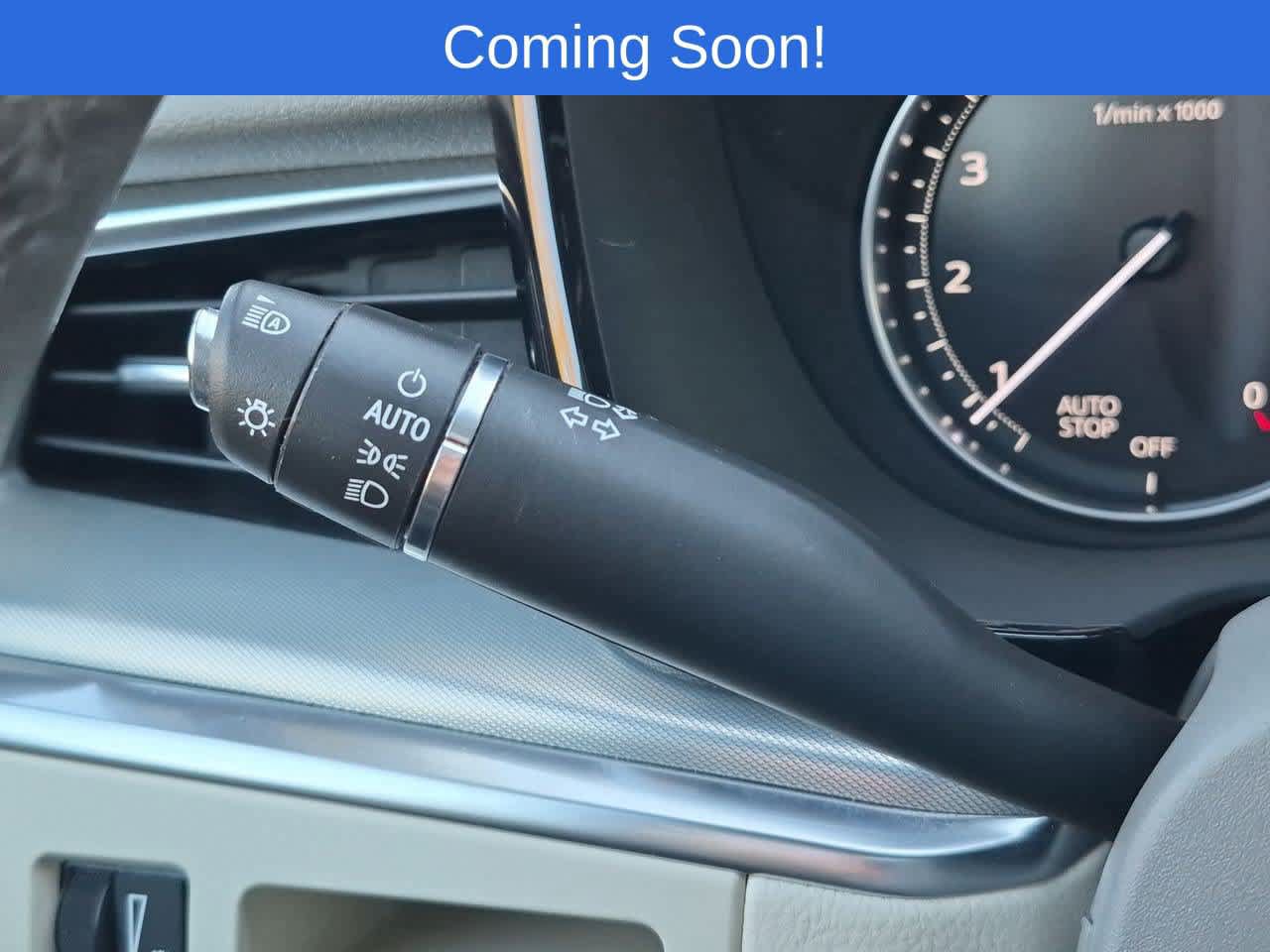 Used 2024 Cadillac XT5 Premium Luxury w/ LPO, Floor Liner Package AWD/4WD image 28