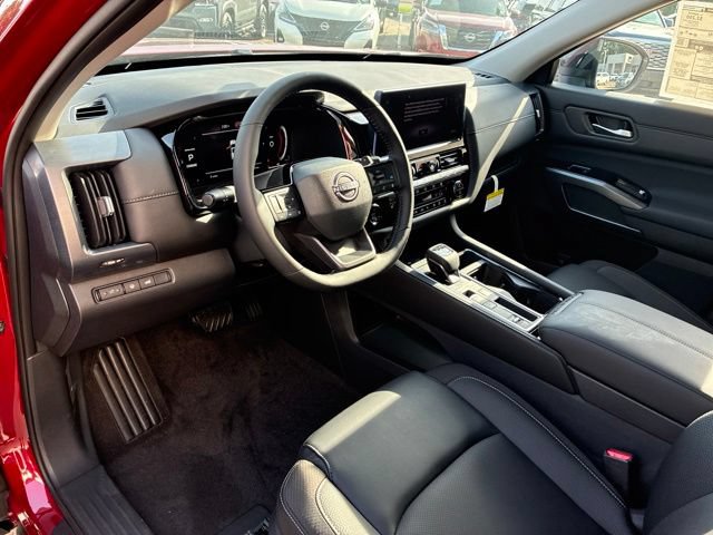 New 2026 Nissan Pathfinder SL FWD image 10
