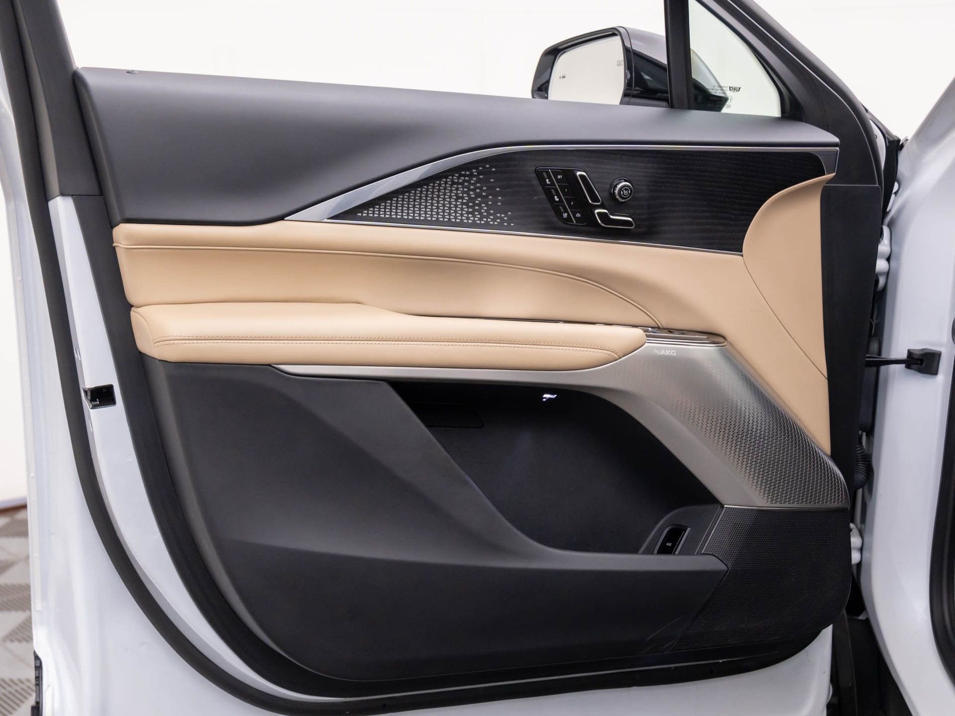 Certified 2024 Cadillac Lyriq Sport w/ Nappa Leather Package image 15