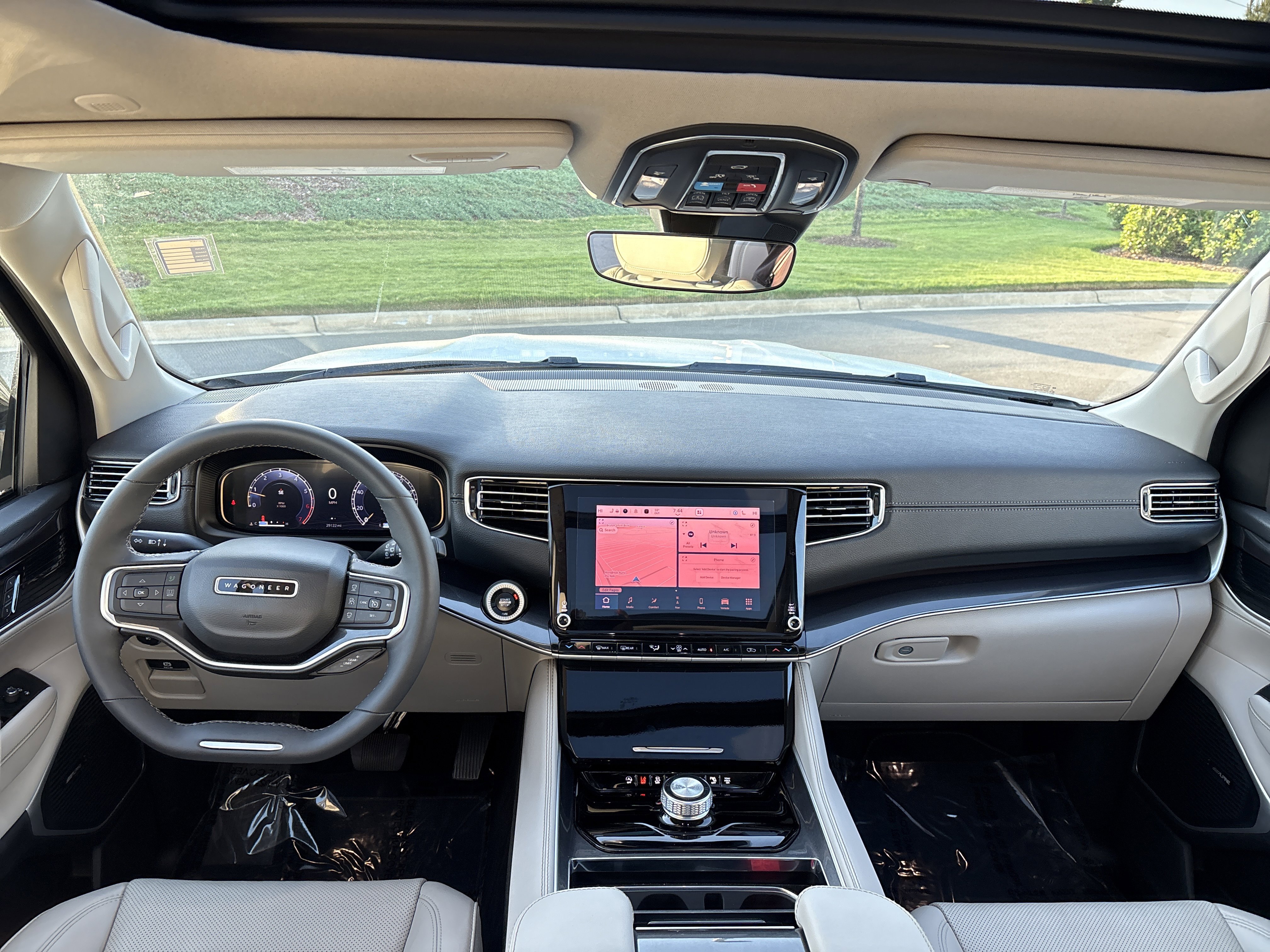 Used 2024 Jeep Wagoneer 2WD w/ Premium Group I image 20