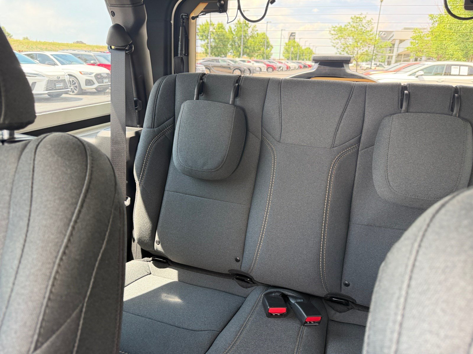 Used 2025 Jeep Wrangler Sport AWD/4WD image 18
