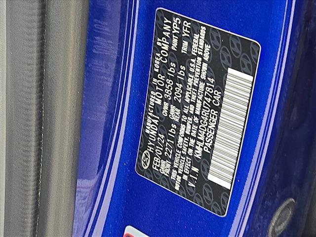 Used 2024 Hyundai Elantra SEL FWD image 25