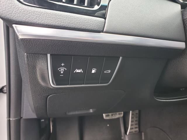 Used 2023 Kia Stinger GT2 image 21