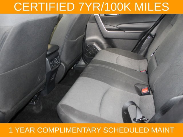 Used 2025 Toyota RAV4 XLE AWD/4WD image 11