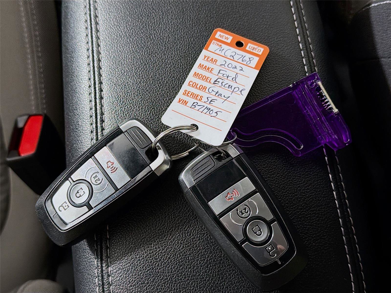 Used 2022 Ford Escape SE w/ Cold Weather Package image 32