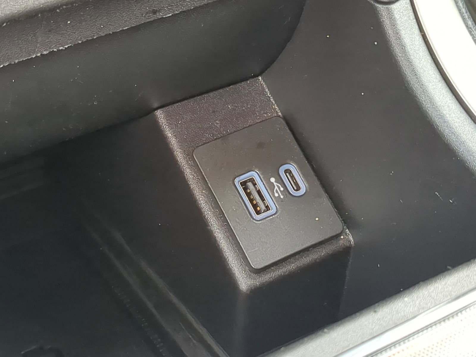 Used 2023 Ford Edge SEL w/ Sport Appearance Package image 30