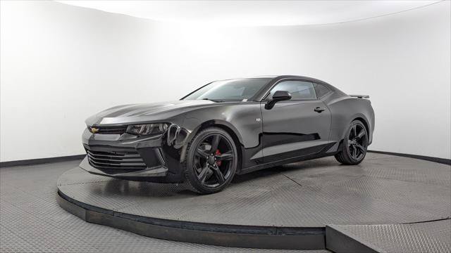 Used 2018 Chevrolet Camaro LT RWD image 2