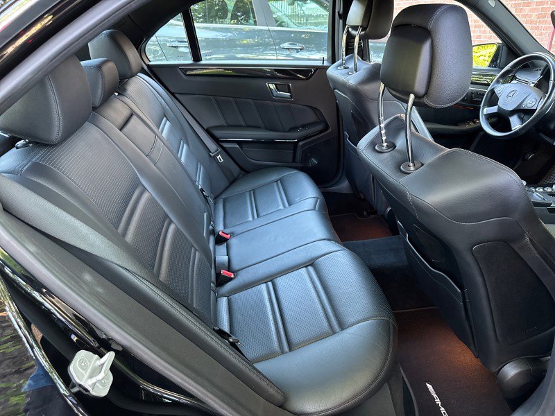 Used 2010 Mercedes-Benz E 63 AMG Sedan image 30