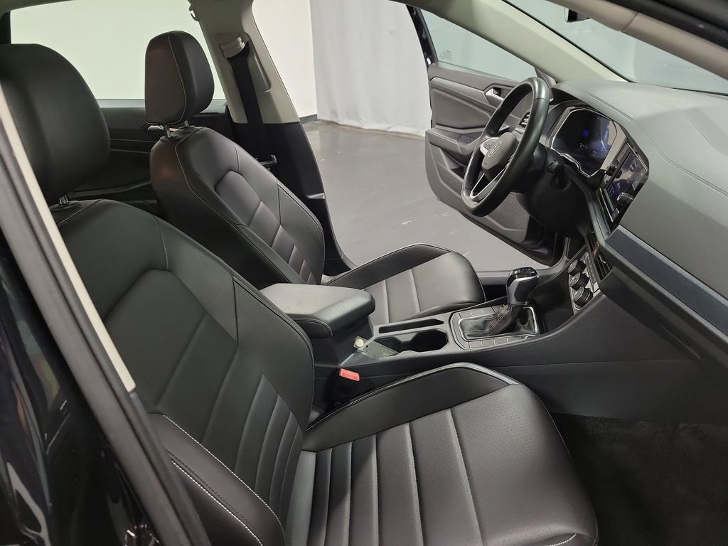 Used 2024 Volkswagen Jetta SE FWD image 22
