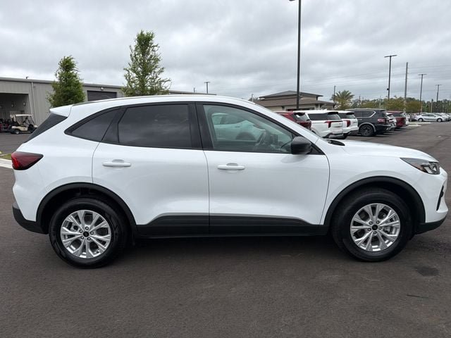 Used 2025 Ford Escape Active AWD/4WD image 6