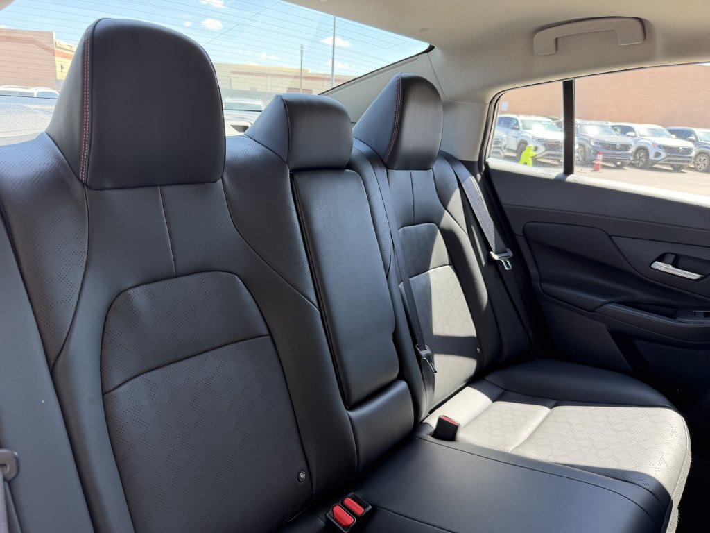 Used 2026 Nissan Sentra SR w/ SR Premium Package FWD image 34
