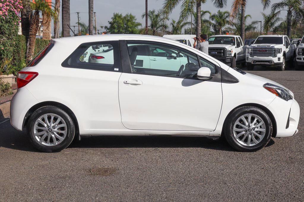 Used 2018 Toyota Yaris LE w/ Carpet Mat Package FWD image 10