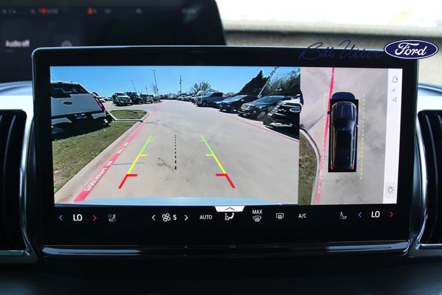 New 2026 Ford Expedition Platinum image 16