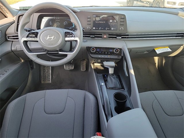 New 2025 Hyundai Elantra Sport w/ Cargo Package FWD image 7