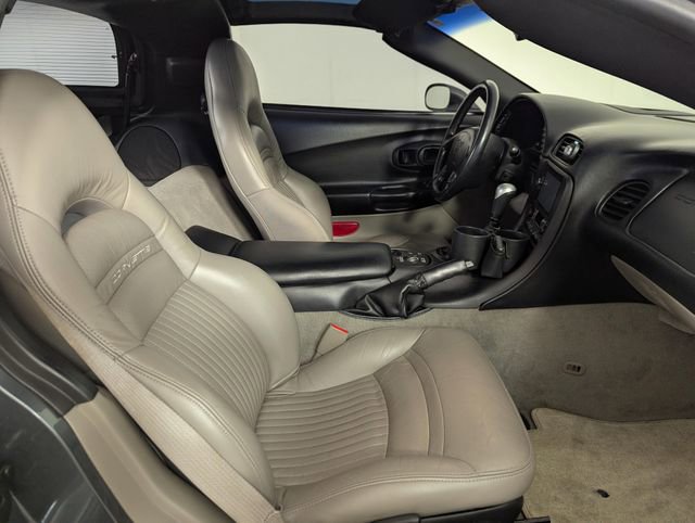 Used 2003 Chevrolet Corvette Coupe w/ Preferred Equipment Group RWD image 23