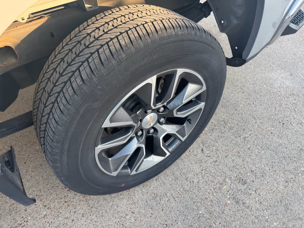 Used 2024 Chevrolet Silverado 1500 LT image 9