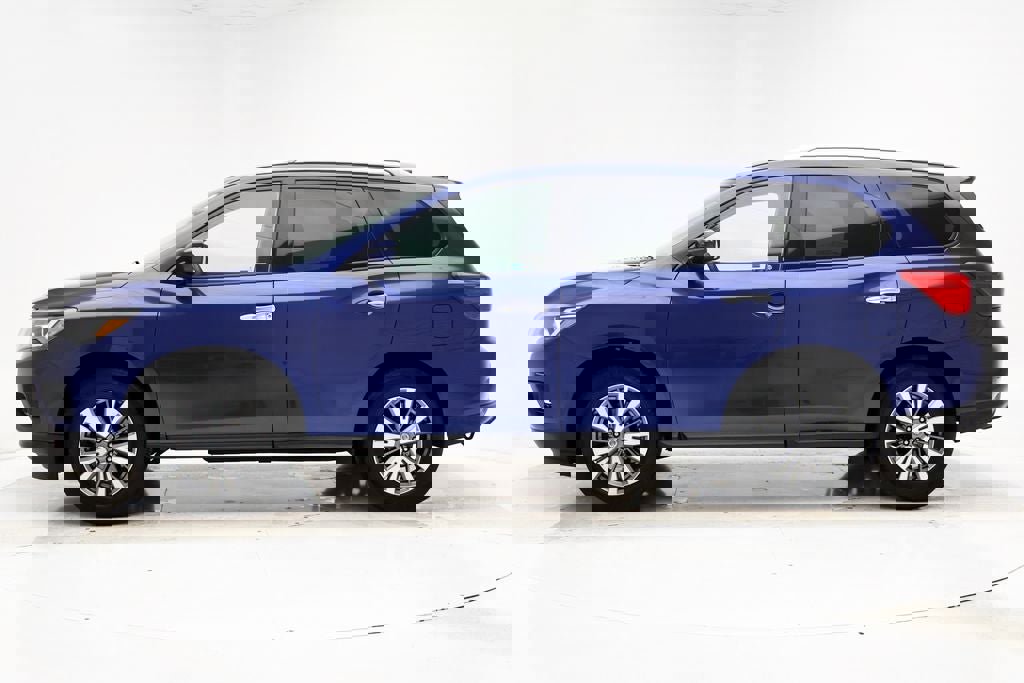 Used 2020 Nissan Pathfinder SV image 6