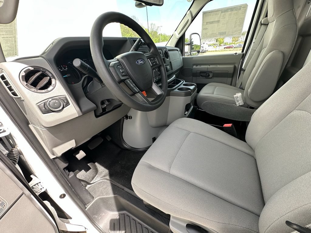New 2026 Ford E-350 and Econoline 350 Super Duty w/ Power Equipment Group RWD image 16