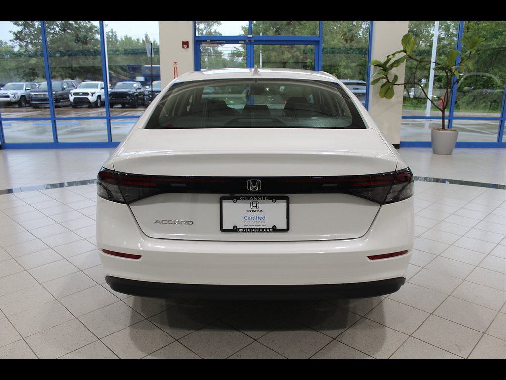 Certified 2025 Honda Accord LX image 6