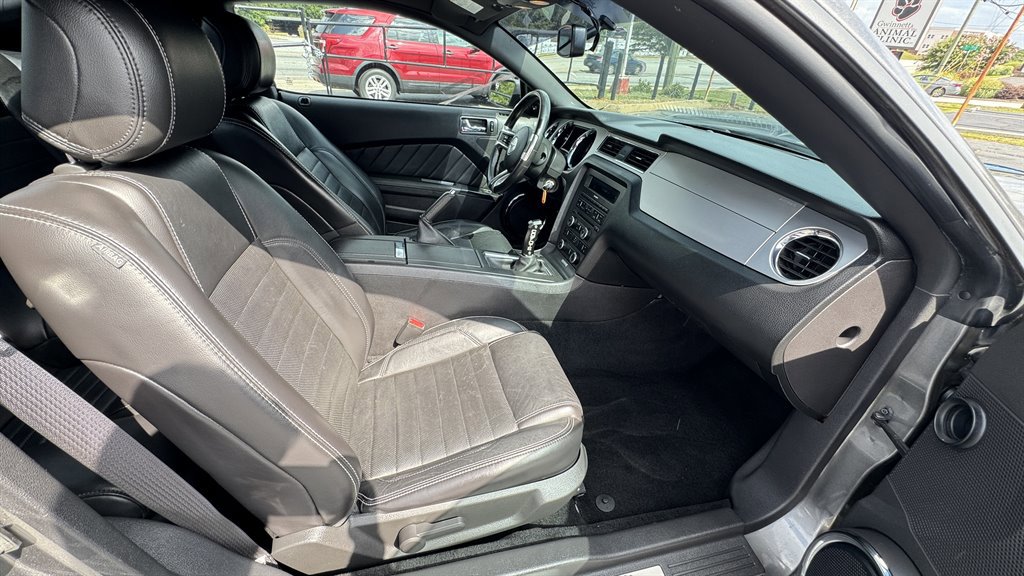 Used 2014 Ford Mustang GT Premium RWD image 15