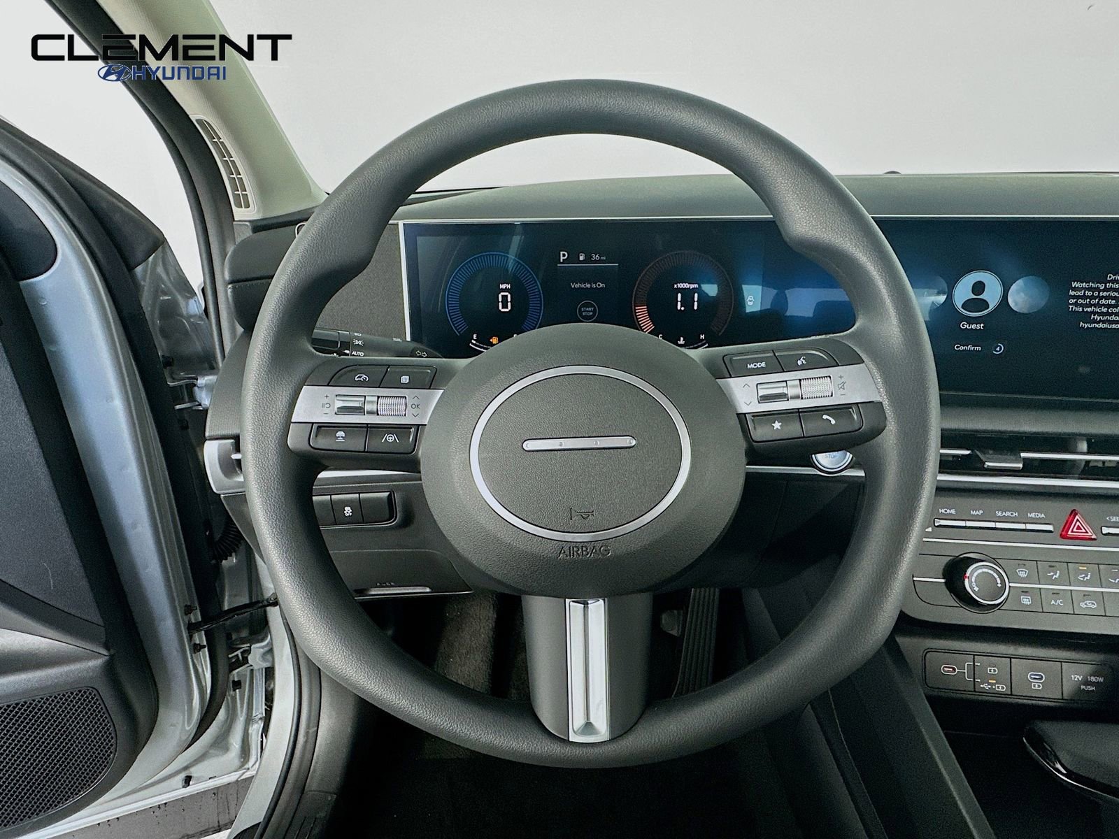 New 2026 Hyundai Tucson SE image 13